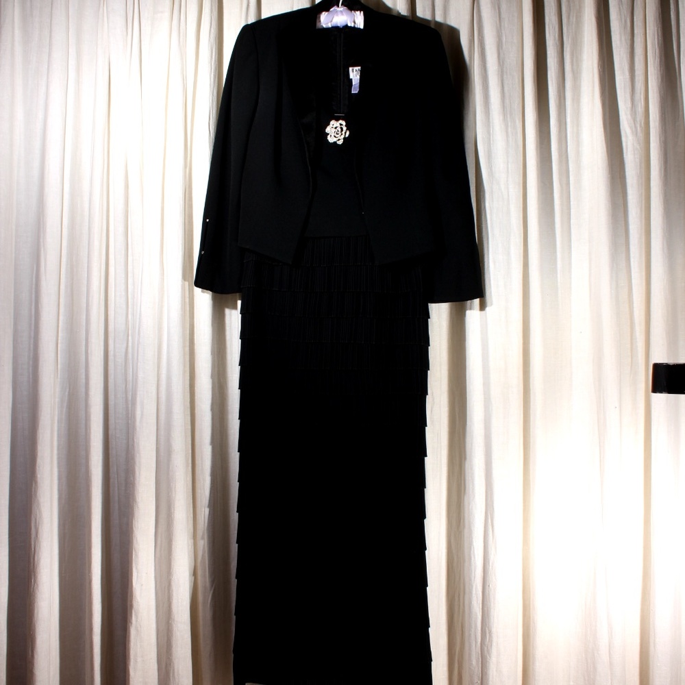 Evening Gown - Picture 2 of 7
